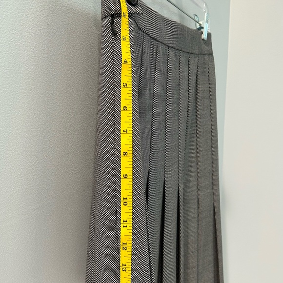 Helmut Lang Asymmetrical Pleated Skirt- size 2 - Picture 11 of 13